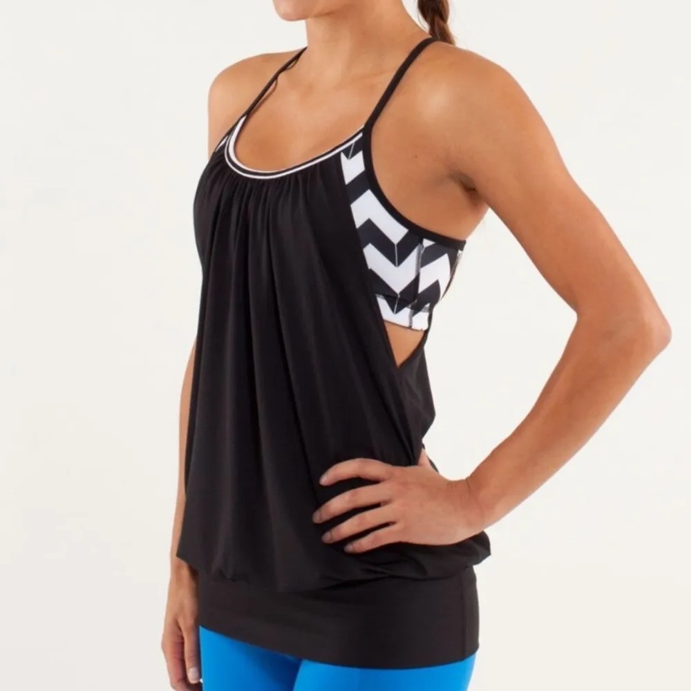 Lululemon ‘No Limits’ Chevron Tank